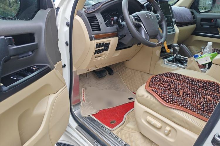 Used Toyota Land Cruiser 2016 4.0L Gasoline 8-Seater Middle East Version Driver Seat