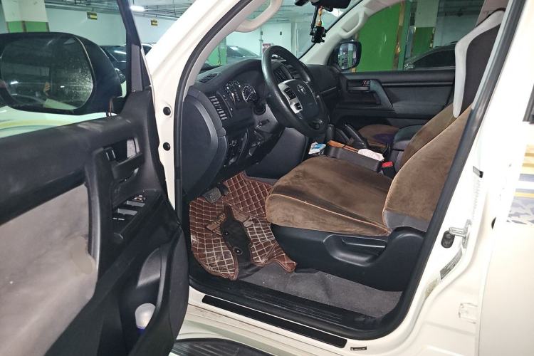 Used Toyota Land Cruiser 2016 4.0L Automatic VX-R Driver Seat