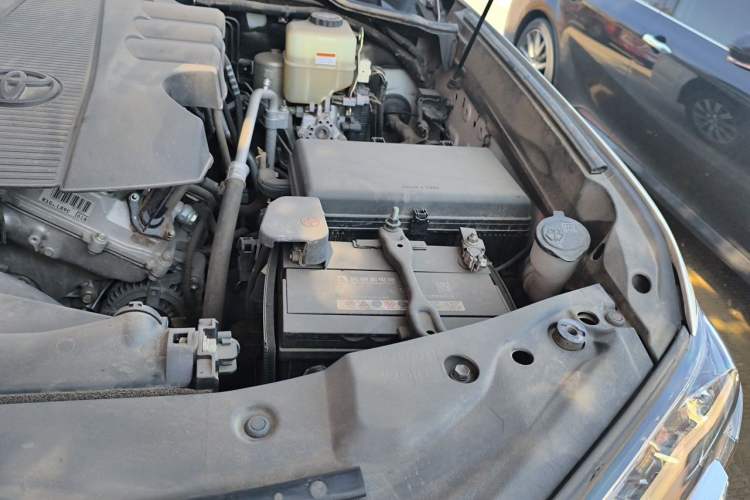 Used Toyota Land Cruiser  Engine Bay Left