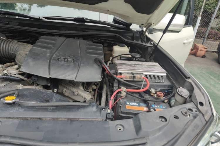 Used Toyota Land Cruiser  Engine Bay Left