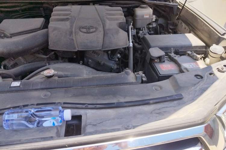 Used Toyota Land Cruiser  Engine Bay Left