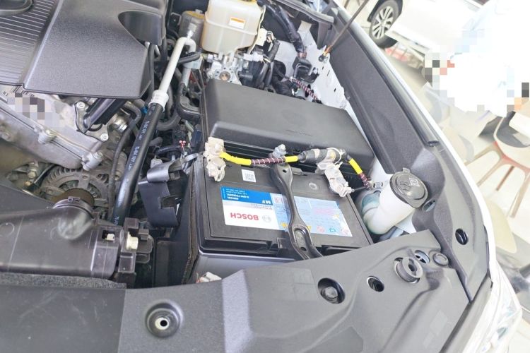 Used Toyota Land Cruiser  Engine Bay Left
