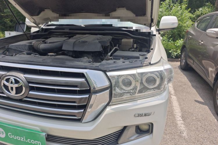 Used Toyota Land Cruiser  Engine Bay Left