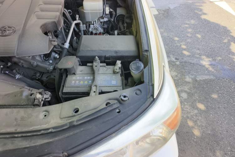 Used Toyota Land Cruiser  Engine Bay Left