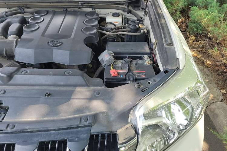 Used Toyota Land Cruiser  Engine Bay Left