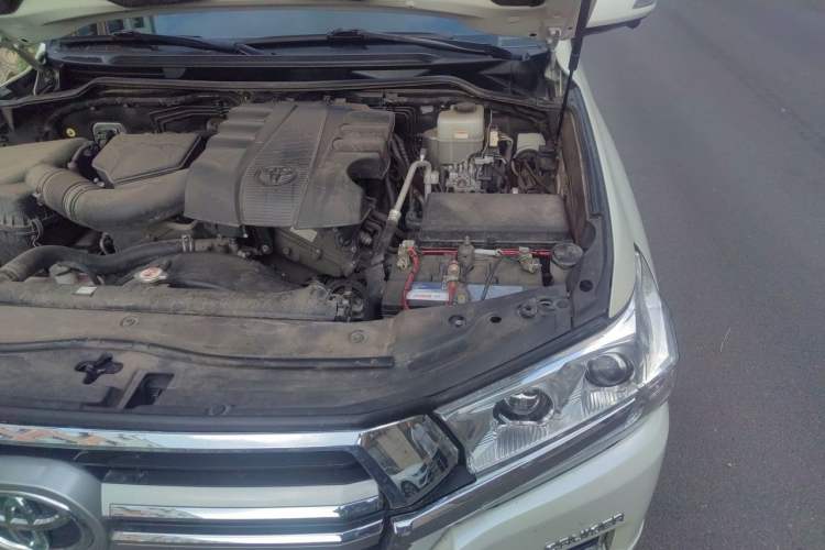 Used Toyota Land Cruiser  Engine Bay Left