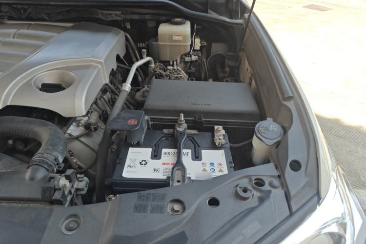 Used Toyota Land Cruiser 2016 4.6L Automatic VX-R Engine Bay Left