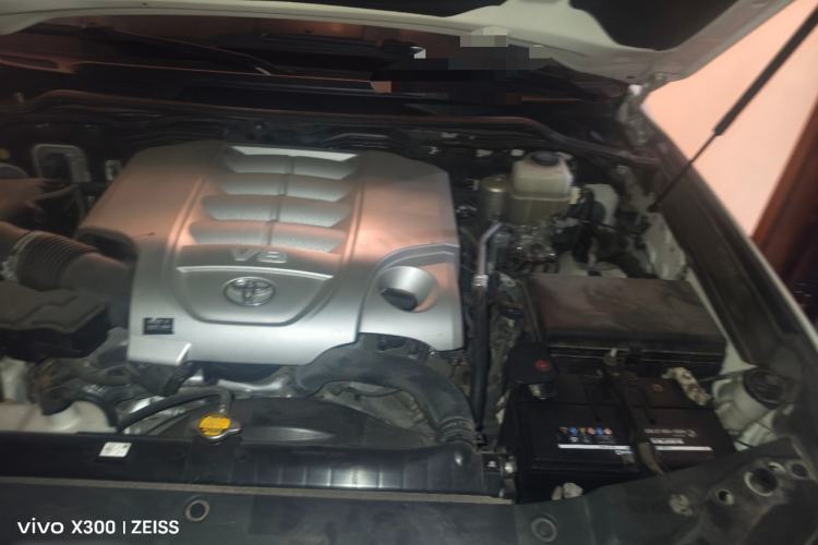 Used Toyota Land Cruiser 2016 5.7L Automatic/Manual Transmission EX-R Middle East Engine Bay Left