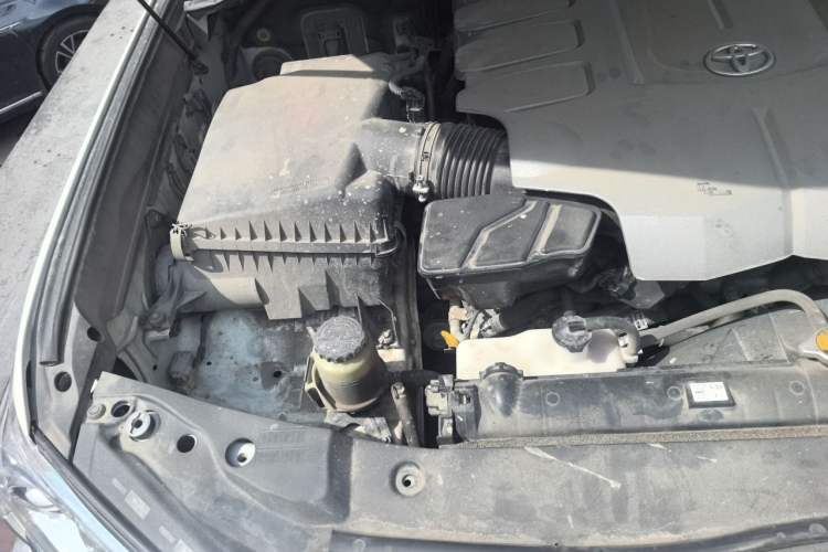 Used Toyota Land Cruiser  Engine Bay Right