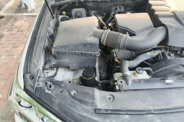Used Toyota Land Cruiser 2016 4.0L Gasoline 8-Seater Middle East Version Engine Bay Right