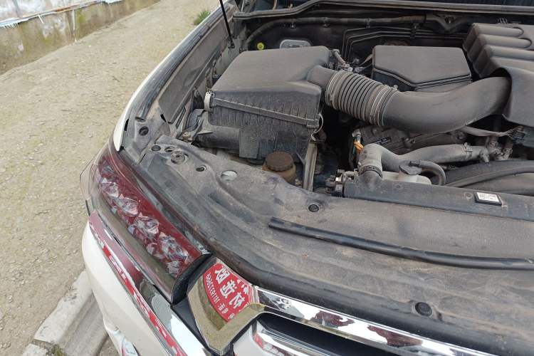 Used Toyota Land Cruiser 2016 4.0 GX-R Dual Fuel Dual Differential – Middle East Engine Bay Right