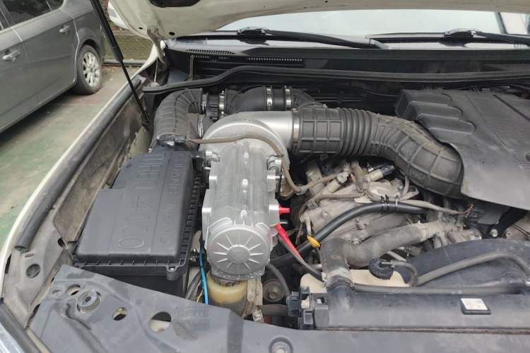 Used Toyota Land Cruiser  Engine Bay Right