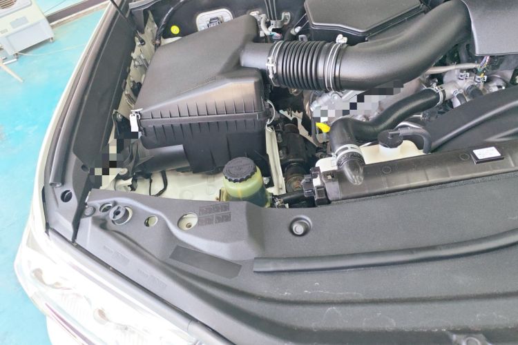 Used Toyota Land Cruiser  Engine Bay Right