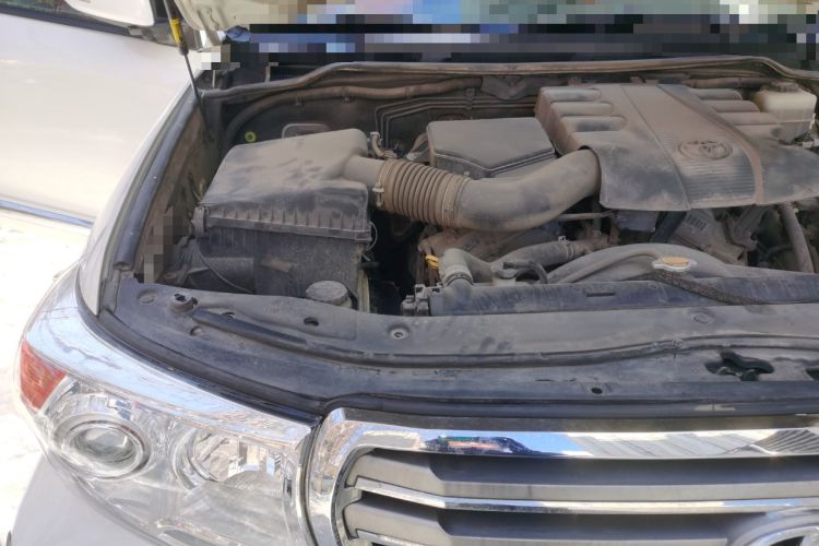 Used Toyota Land Cruiser 2016 4.0L Gasoline 8-Seater Middle East Version Engine Bay Right