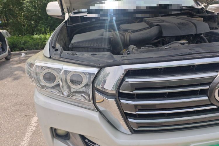 Used Toyota Land Cruiser  Engine Bay Right