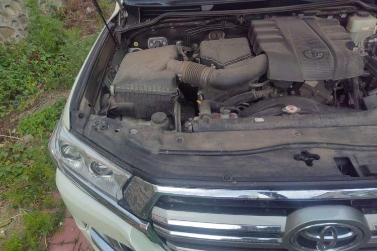 Used Toyota Land Cruiser  Engine Bay Right