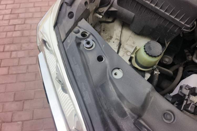 Used Toyota Land Cruiser  Engine Bay Right