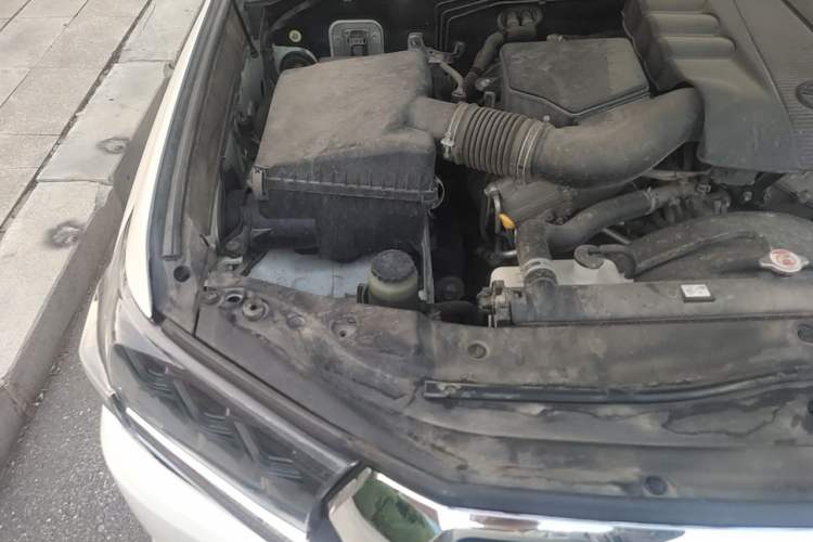 Used Toyota Land Cruiser 2016 4.0 GX-R Dual Fuel Dual Differential – Middle East Engine Bay Right