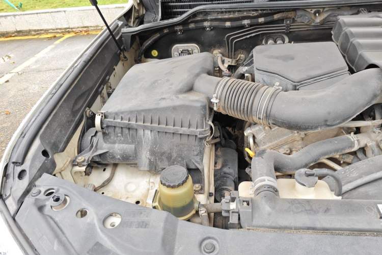 Used Toyota Land Cruiser 2016 4.0L Gasoline 8-Seater Middle East Version Engine Bay Right