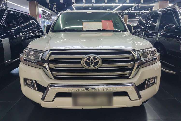 Used Toyota Land Cruiser 2016 5.7L Automatic/Manual Transmission EX-R Middle East Exterior 1