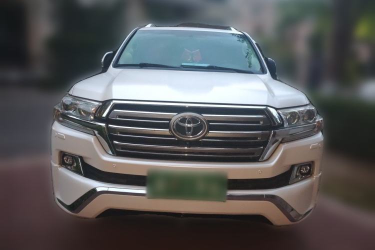 Used Toyota Land Cruiser  Front