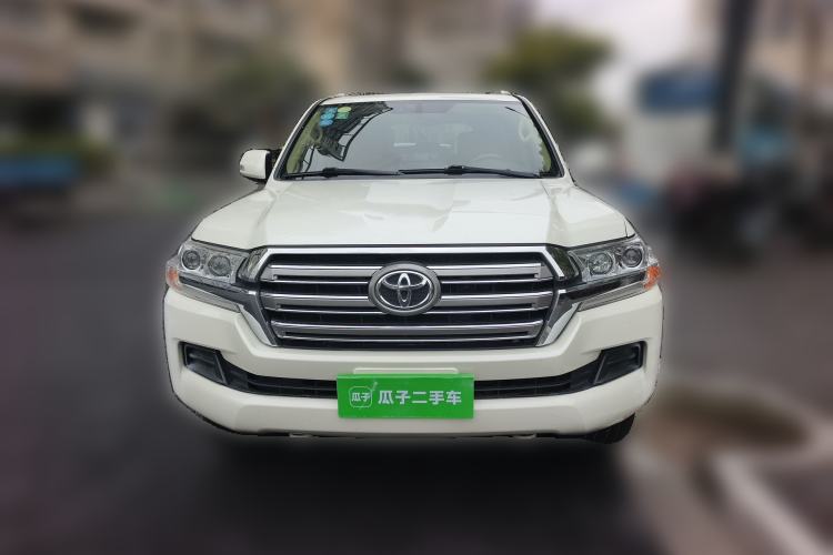 Used Toyota Land Cruiser 2016 4.0L GX 8-Seater U.S. Specification Front