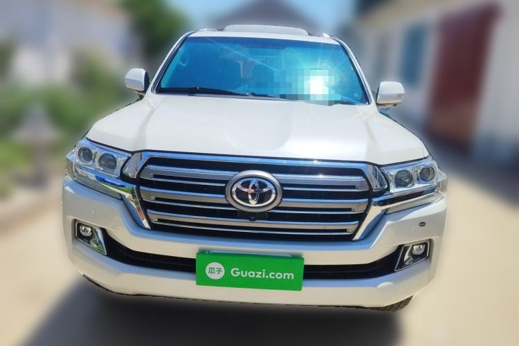 Used Toyota Land Cruiser  Front