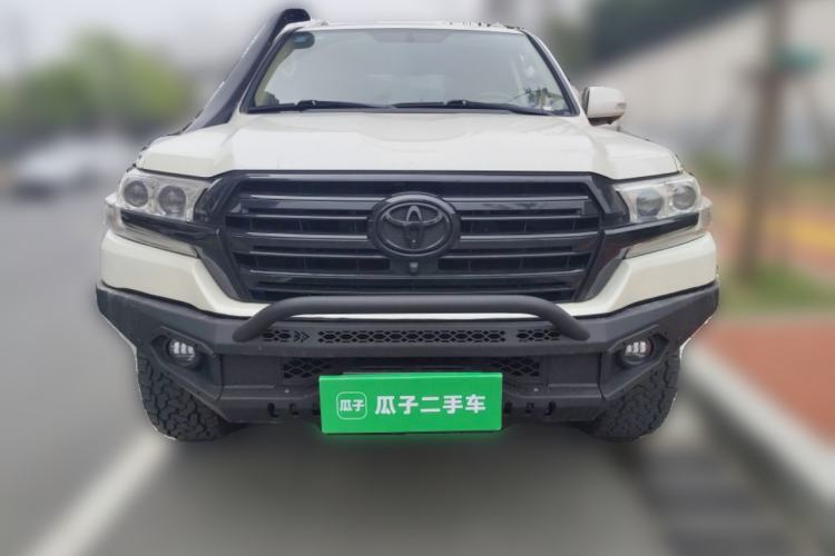 Used Toyota Land Cruiser  Front