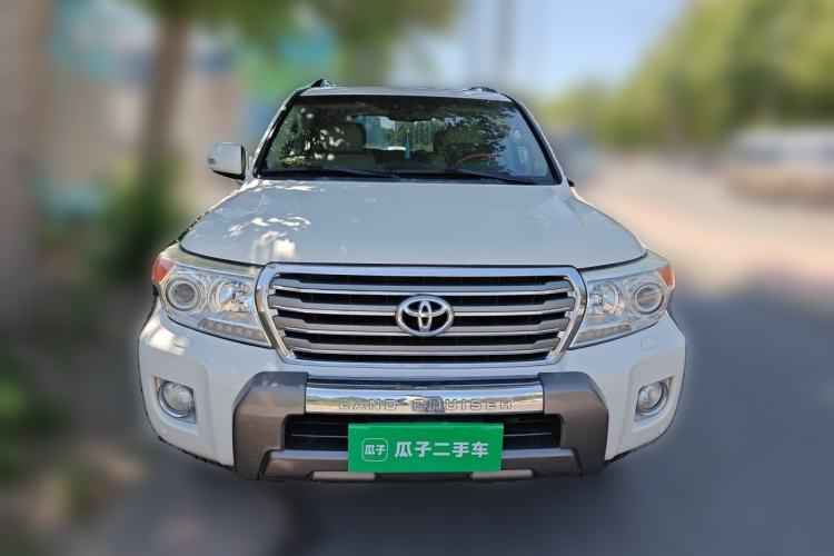 Used Toyota Land Cruiser  Front