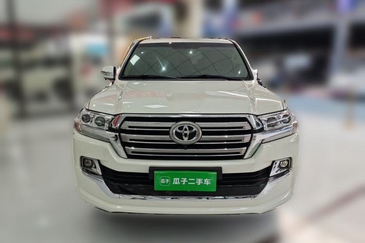 Used Toyota Land Cruiser  Front