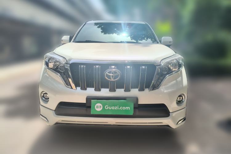 Used Toyota Land Cruiser  Front