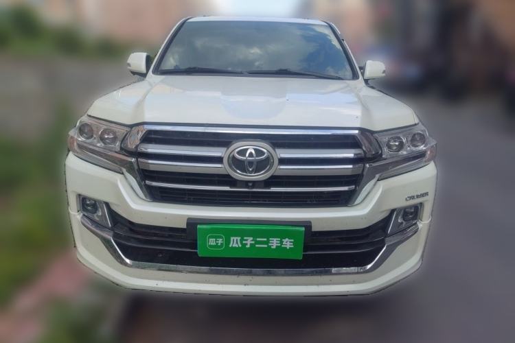 Used Toyota Land Cruiser  Front