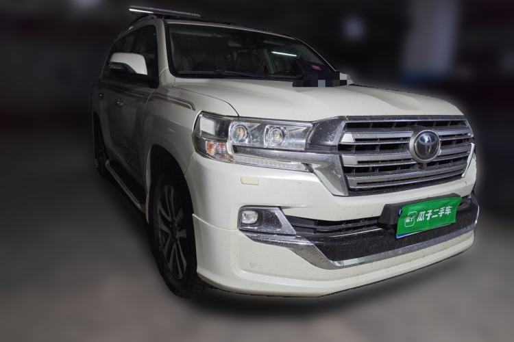 Used Toyota Land Cruiser  Front Right 45 Deg