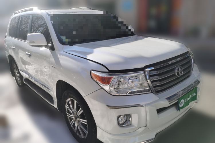 Used Toyota Land Cruiser 2016 4.0L Gasoline 8-Seater Middle East Version Front Right 45 Deg