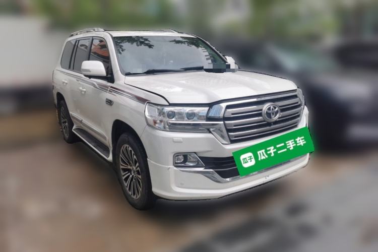 Used Toyota Land Cruiser  Front Right 45 Deg