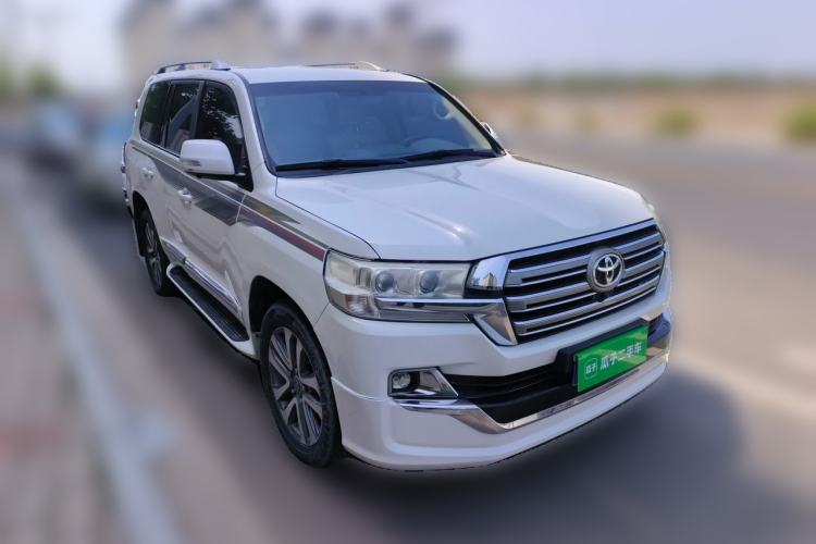 Used Toyota Land Cruiser  Front Right 45 Deg