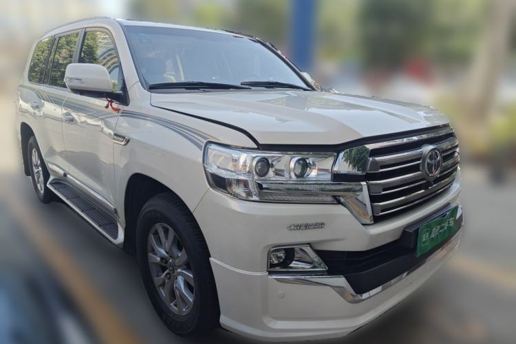 Used Toyota Land Cruiser 2016 4.6L Automatic VX-R Front Right 45 Deg