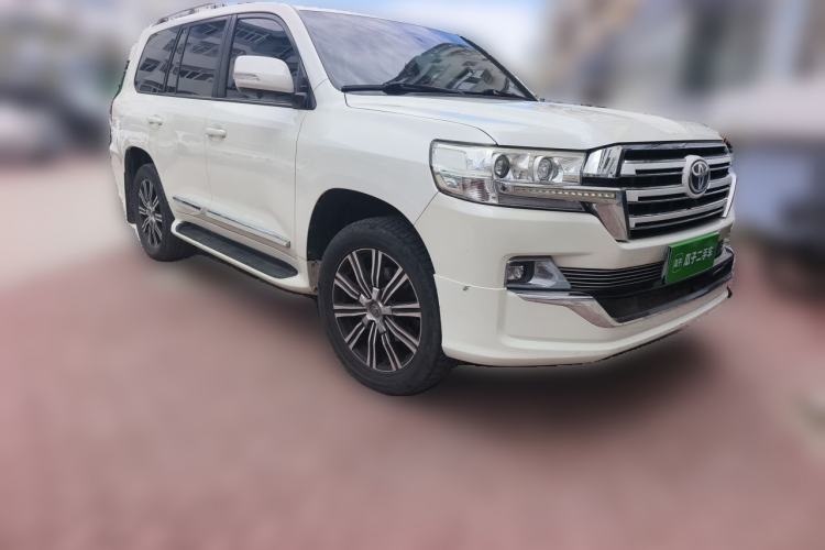 Used Toyota Land Cruiser  Front Right 45 Deg