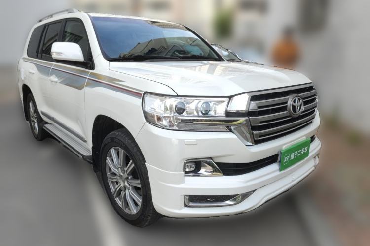 Used Toyota Land Cruiser 2016 4.0L GX-R Dual Differential – Middle East Front Right 45 Deg