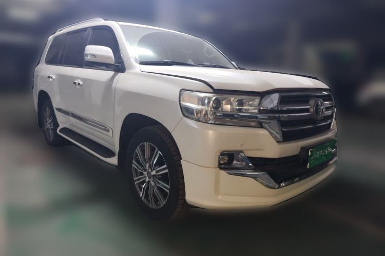 Used Toyota Land Cruiser  Front Right 45 Deg