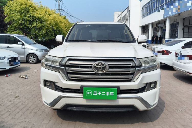 Used Toyota Land Cruiser 2016 4.0 GX-R Dual Fuel Dual Differential – Middle East Front
