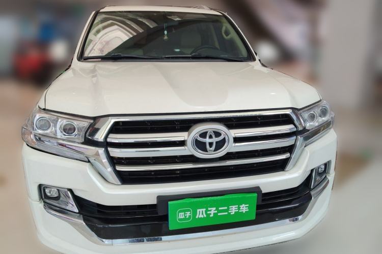 Used Toyota Land Cruiser  Front