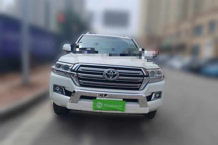 Used Toyota Land Cruiser  Front