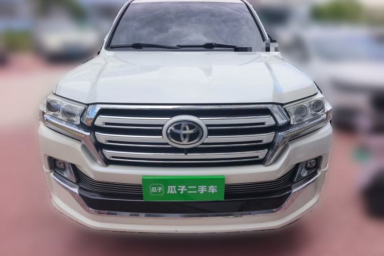 Used Toyota Land Cruiser  Front