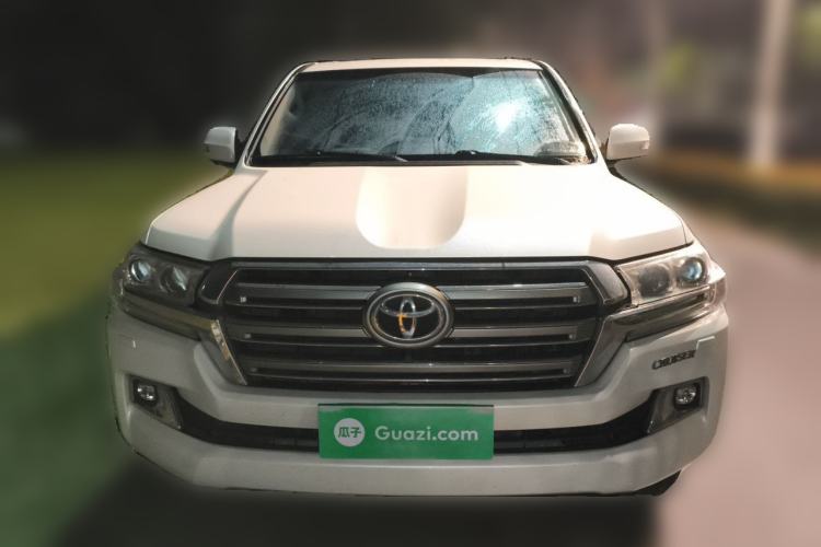 Used Toyota Land Cruiser 2016 4.0 GX-R Dual Fuel Dual Differential – Middle East Front