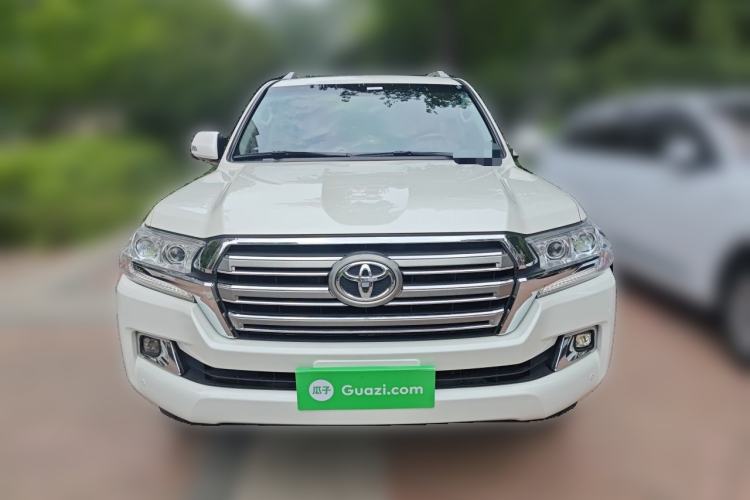 Used Toyota Land Cruiser  Front