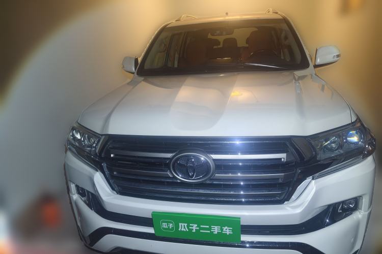 Used Toyota Land Cruiser 2016 5.7L Automatic/Manual Transmission EX-R Middle East Front