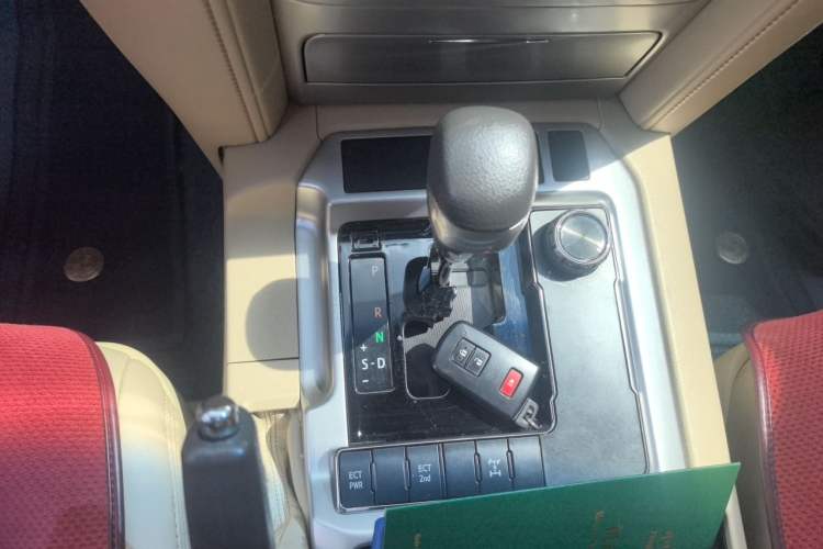 Used Toyota Land Cruiser  Gear Lever