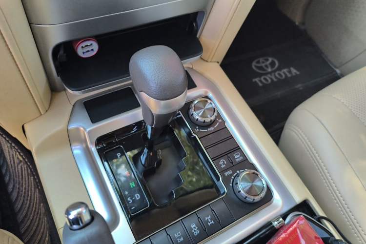 Used Toyota Land Cruiser  Gear Lever