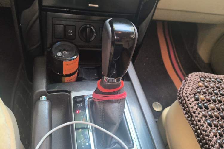 Used Toyota Land Cruiser  Gear Lever